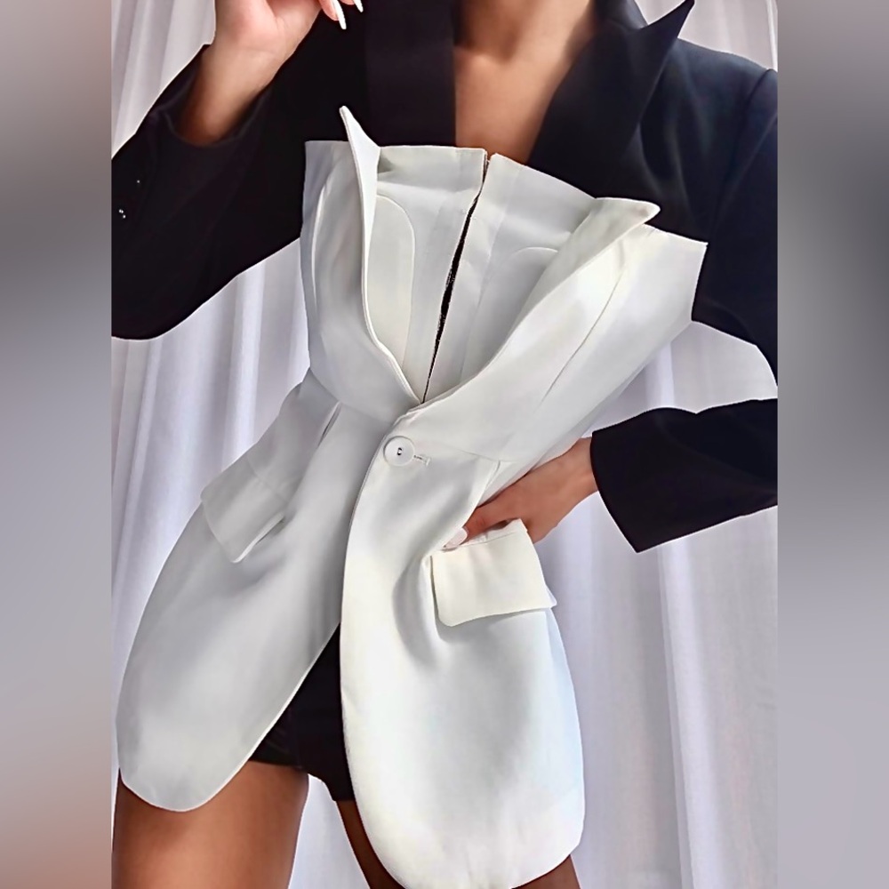 Notch Long Sleeve Straight Blazer - Picture 7 of 16
